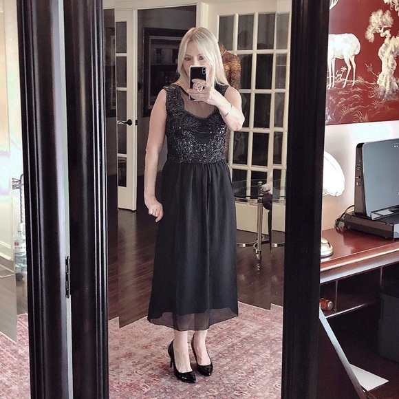 Stunning black sequin cocktail party dress lined - Picture 8 of 8